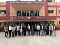 Ministro Paulo Teixeira visita instituto de pesquisa em bioinsumos e agroecologia na Índia