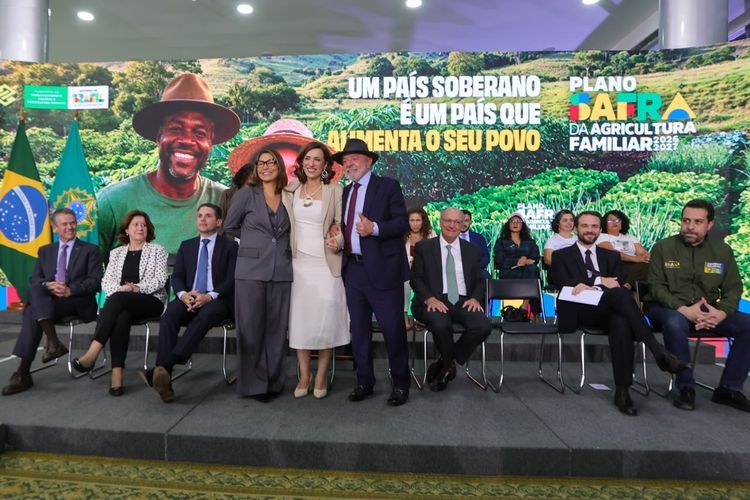 Plano Safra da Agricultura Familiar 2026/2027 destina mais de R$ 97 bilhões para fortalecer a produção de alimentos no Brasil