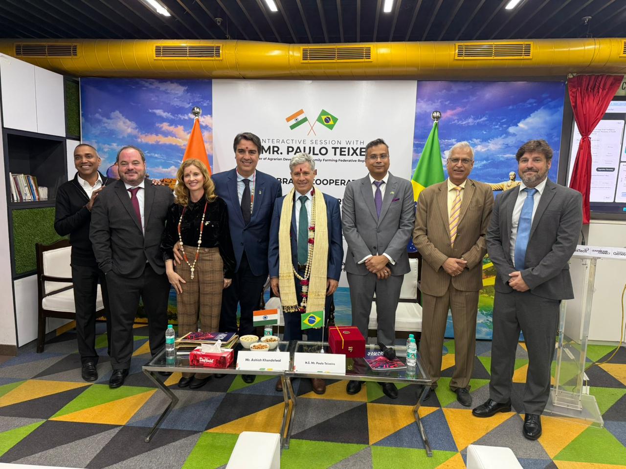 Brasil e Índia: Genética bovina brasileira e tecnologia para agricultura familiar são destaques em visita de Paulo Teixeira