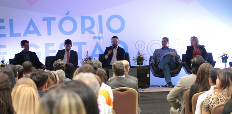 Ministro apresenta “recorde histórico” em ações e conquistas do MDH neste ano