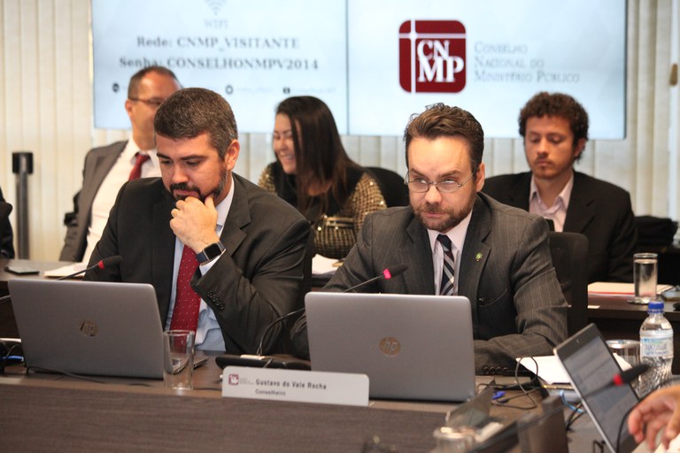 Ministro dos Direitos Humanos propõe cotas para negros em estágios do Ministério Público