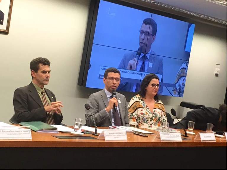 Na ocasião, o secretário Herbert Barros reafirmou a importância da atuação dos defensores e das defensoras de direitos humanos para a democracia brasileira.