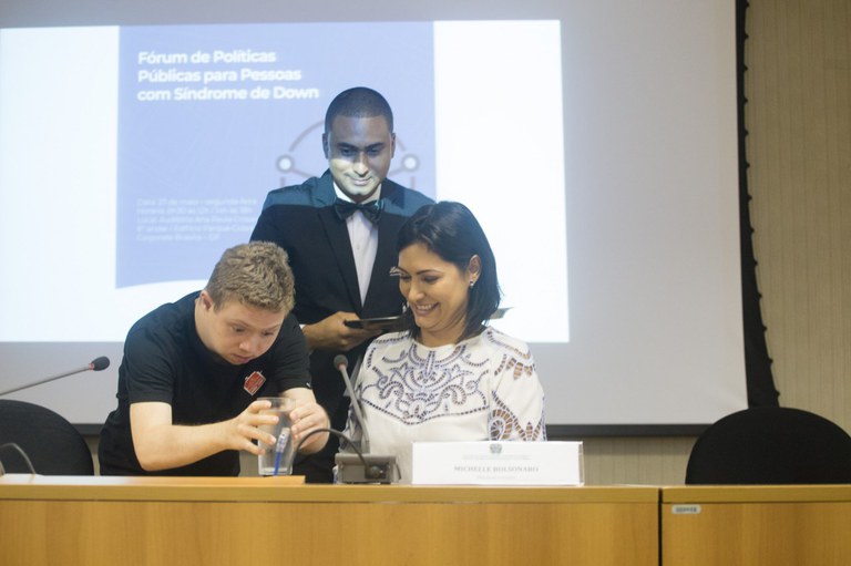Fórum discute políticas públicas para pessoas com Síndrome de Down