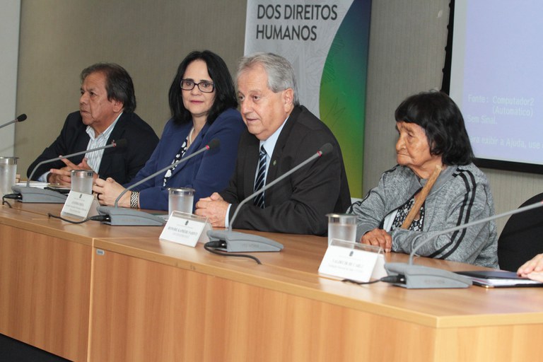Durante o lançamento de documentário, ministra Damares Alves defende a inclusão da pessoa idosa indígena