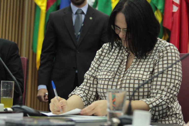 Ministra Damares anuncia mudanças na Comissão de Anistia durante evento em Brasília