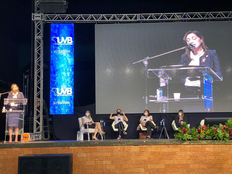 Mobilização de vereadores em Brasília (DF) tem painel sobre importância da mulher na política