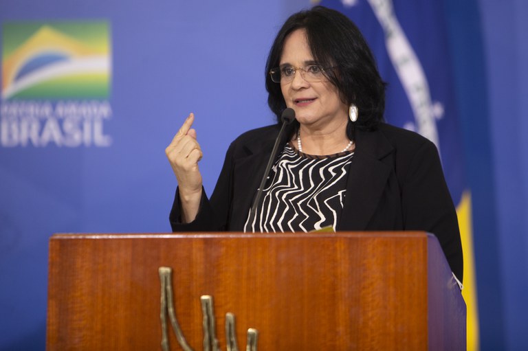 “Ninguém ficará para trás”, reforça ministra ao falar de plano para pessoas com deficiência na pandemia