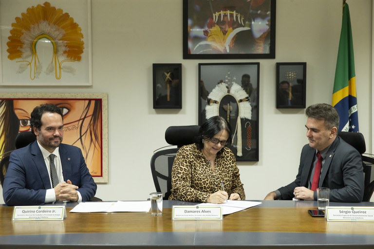 Parceria é firmada para prevenção e combate ao uso de drogas