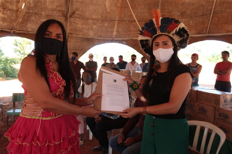 Ministério entrega alimento para comunidade cigana no Distrito Federal