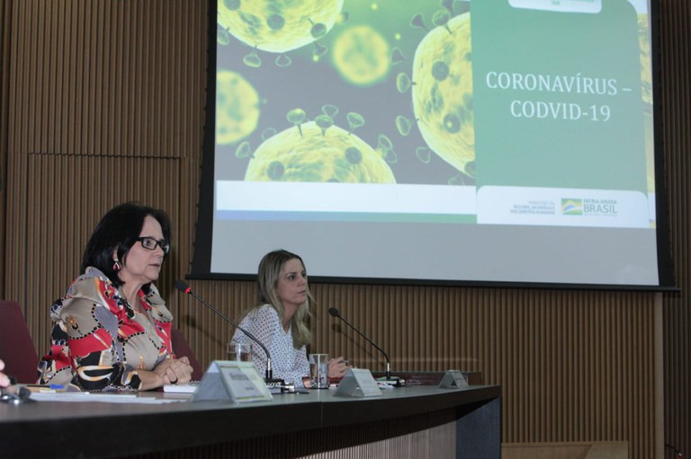 Ministra Damares Alves falou com líderes religiosos sobre prevenção ao corona vírus. (Foto: Willian Meira/AscomMMFDH)
