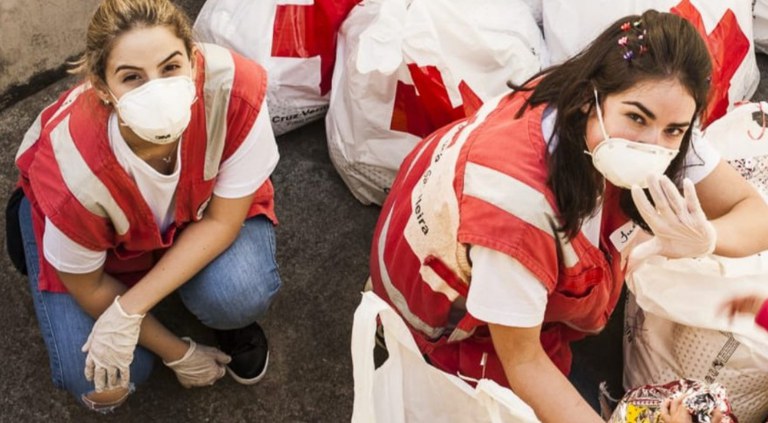 Parceria com Cruz Vermelha doará 1 milhão de máscaras de proteção individual para jovens