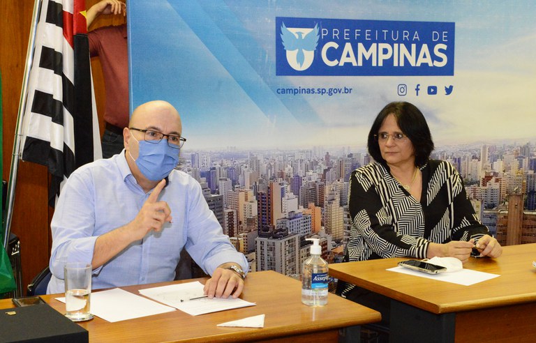 Ministra Damares Alves defende a ampliação dos conselhos tutelares em Campinas (SP)