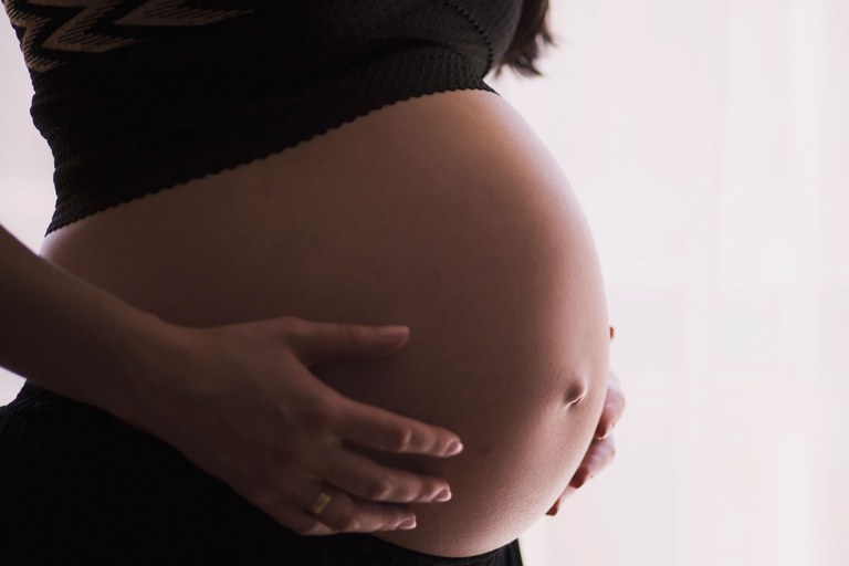 "Mais proteção para as grávidas", diz secretária sobre ampliação da validade de receitas para gestantes