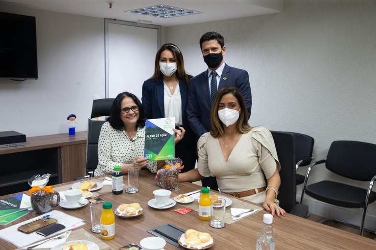 Secretaria de Governo recebe plano de ações do Abrace o Marajó