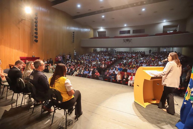 Ministra Cristiane Britto formaliza parcerias para o fortalecimento de vínculos familiares em Campos dos Goytacazes (RJ)