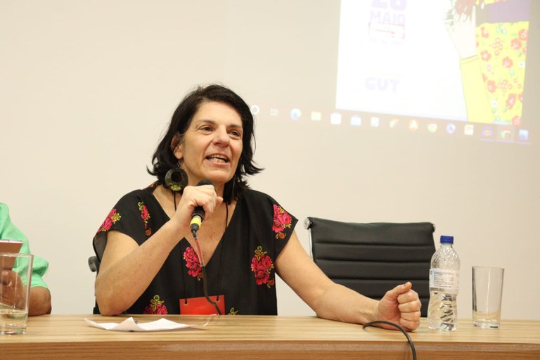Em encontro com coletivo de trabalhadores com deficiência e mulheres da CUT, Anna Paula Feminella defende educação inclusiva e avaliação unificada da deficiência
