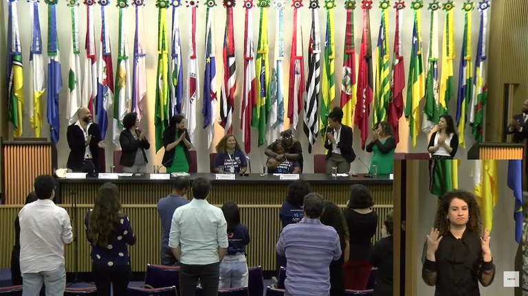 Relatos de exploração e abuso trazem à tona realidade do trabalho escravo doméstico durante seminário no MDHC