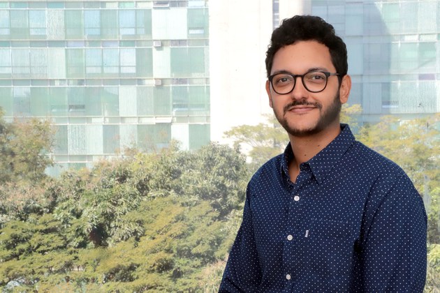 Coordenador-geral de Direitos Humanos e Empresas do MDHC, Luiz Gustavo Lo-Buono explica a importância da participação social para criação conjunta, entre governo e sociedade, deste marco para a relação entre direitos humanos e o mundo corporativo (Foto: Clarice Castro - Ascom/MDHC)