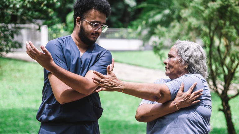 Direitos Humanos e Unesco selecionam instituição para formar agentes da pessoa idosa