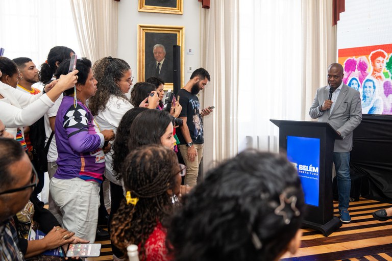Silvio Almeida reafirmou o compromisso do Governo Federal com a pauta LGBTQIA+ (Foto: Gustavo Gloria - Ascom/MDHC)