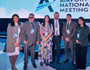 O diretor Antônio José (segundo à esquerda) representou o MDHC no lançamento (Foto: Thiago Araújo)