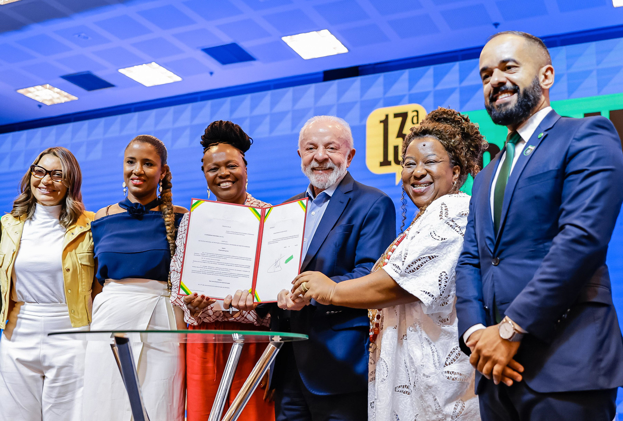 Com a presença do presidente Lula, conferência marca retomada democrática e apresenta medidas do governo para fortalecer direitos humano, enfrentar violências e ampliar políticas para populações vulneráveis