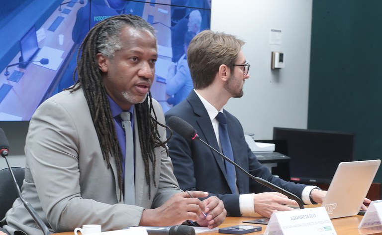 MDHC discute na Câmara impactos da decisão do STF sobre reajustes de planos de saúde para idosos