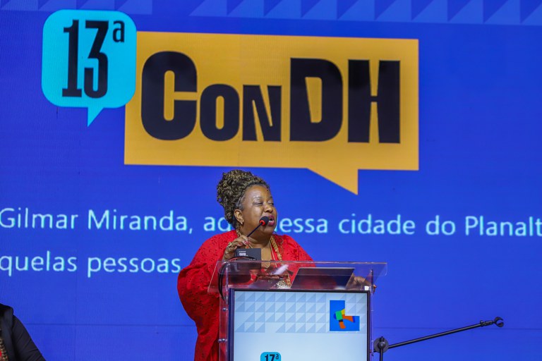 Ministra Macaé Evaristo reforça compromisso com democracia e participação social na abertura da 13ª ConDH