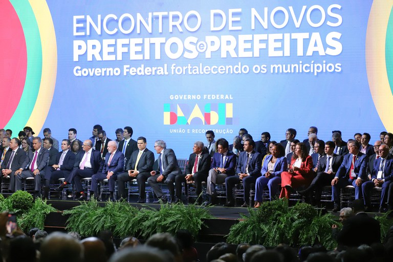 MDHC apresenta programas e projetos de defesa dos direitos humanos em Encontro Nacional de Novos Prefeitos e Prefeitas