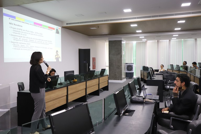 MDHC debate desafios e soluções para a inclusão de evidências em direitos humanos na gestão pública