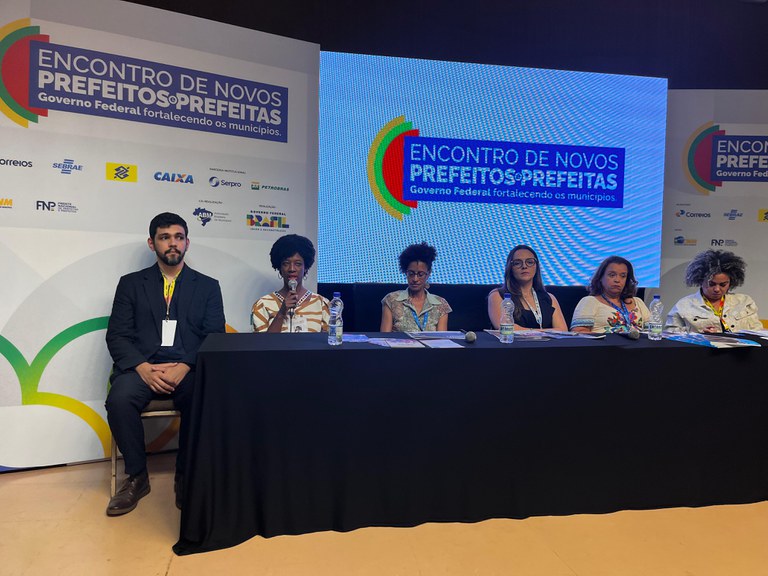 MDHC incentiva adesão de municípios ao programa Novo Viver Sem Limite em Encontro Nacional de Novos Prefeitos e Prefeitas