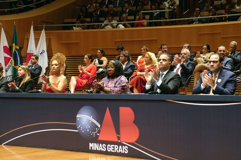 Ministra Macaé Evaristo participa da posse da nova diretoria da OAB-MG e reforça compromisso com equidade e justiça social