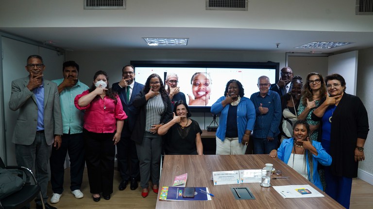 Ministra Macaé Evaristo discute caso de Sônia Maria de Jesus com a Comissão Pastoral da Terra em agenda no MDHC