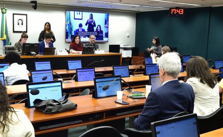 MDHC apresenta ações estratégicas para a efetivação dos direitos das pessoas com deficiência