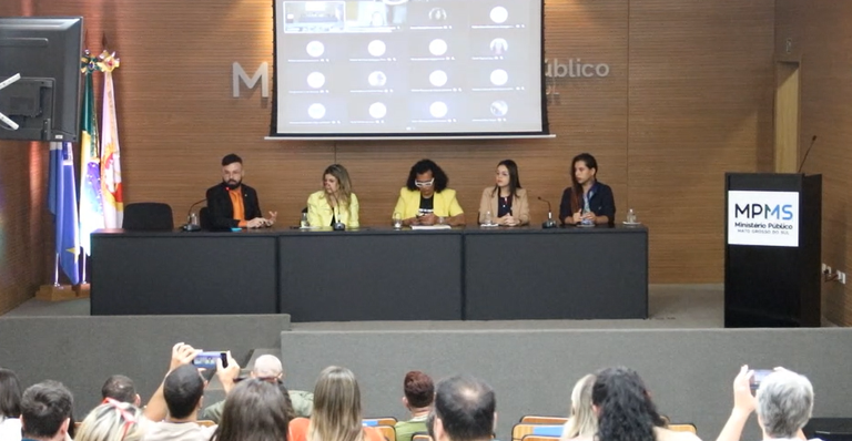 MDHC apresenta Estratégia Nacional de Trabalho Digno, Educação e Geração de Renda para Pessoas LGBTQIA+ em evento no MS
