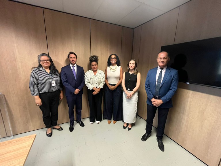 MDHC e Ministério de Minas e Energia dialogam sobre direitos humanos e mineração responsável