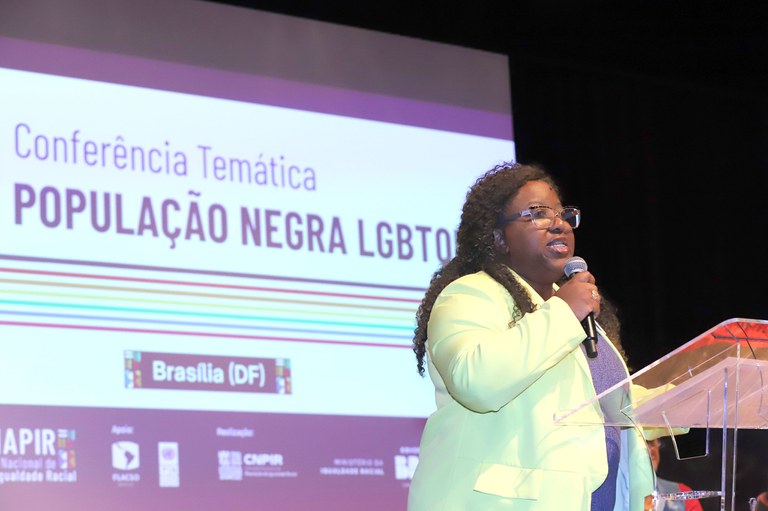 Ministra Macaé Evaristo participa da abertura da Conferência Temática População Negra LGBTQIA+