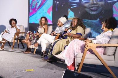 Dulce Pereira, que foi amiga da homenageada, participou do debate (Foto: Duda Rodrigues/MDHC)