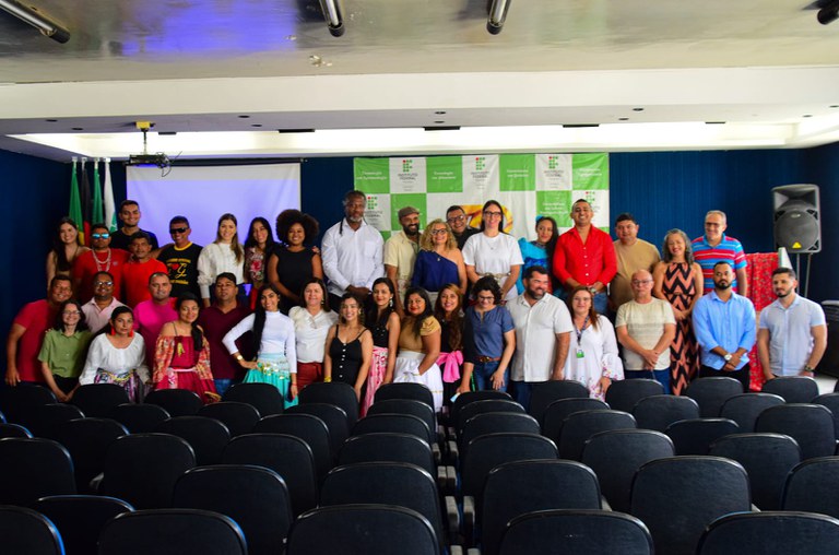 Viva Mais Cidadania Digital: ministério certifica mais de mil pessoas idosas com letramento sobre ambiente virtual e educação midiática