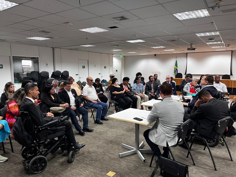 Conade cumpre liminar que suspende eleição para vaga de autismo no colegiado