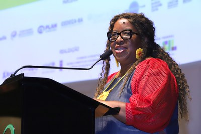 Macaé Evaristo fez anúncios de ações para proteção das infâncias e juventudes (Foto: Clarice Castro/MDHC)