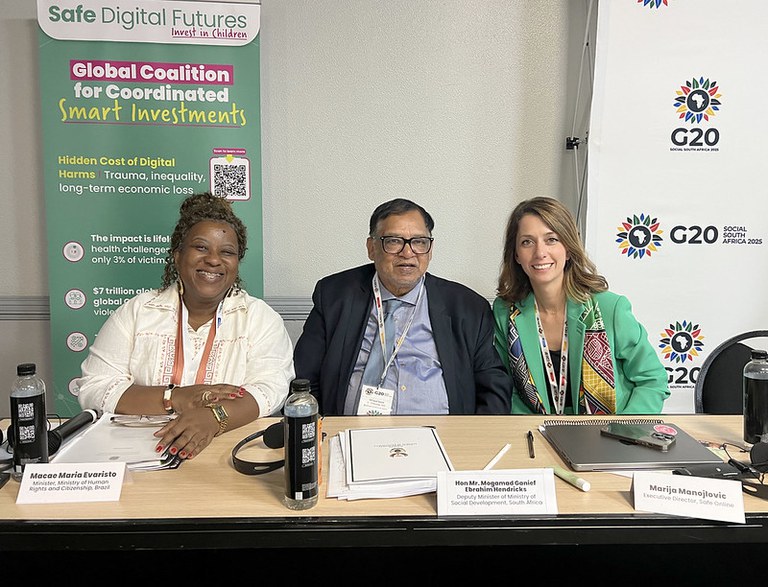Brasil apresenta avanços em segurança digital da infância e lança ECA Digital em inglês durante Cúpula Social do G20, na África do Sul