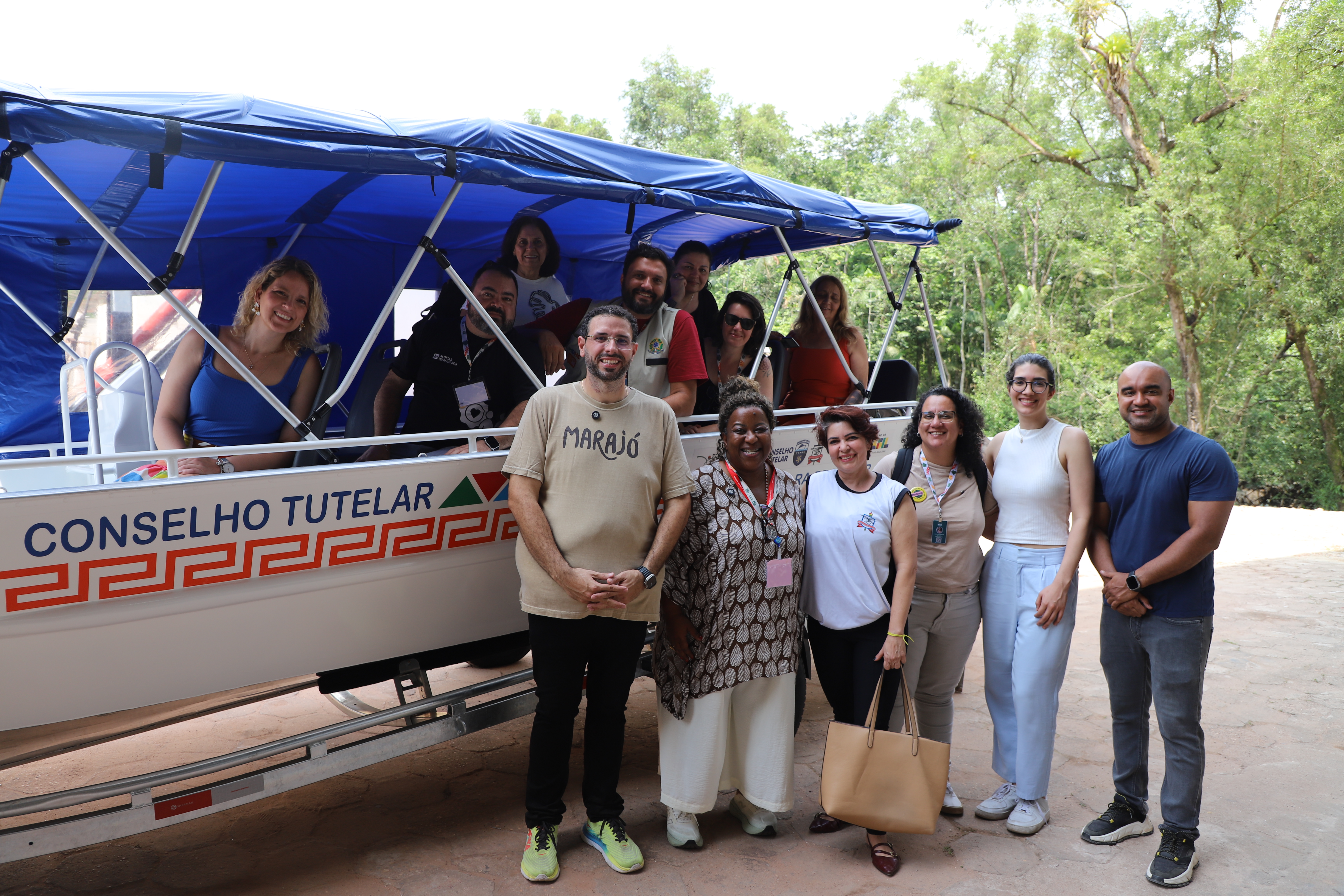 Embarcações fazem parte do projeto “Navegar para Proteger”, financiado pelo Fundo Nacional dos Direitos da Criança e do Adolescente