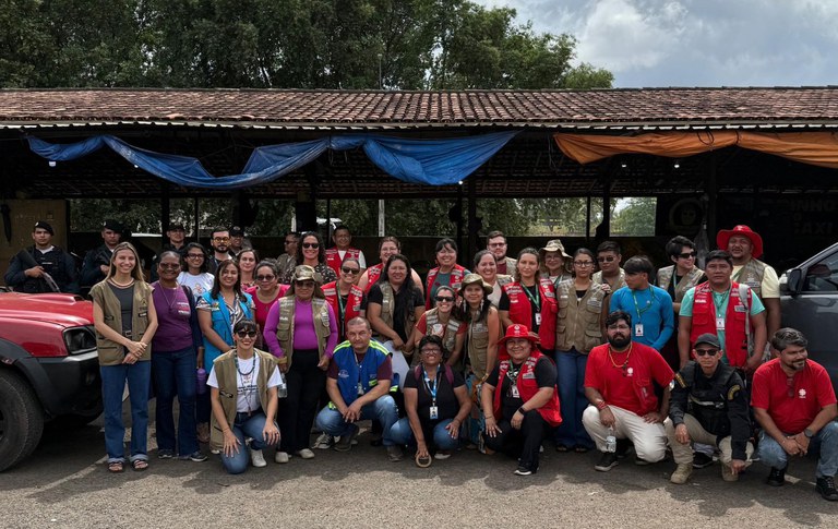 Mutirão do CREDHYY e do CAICYY orienta comerciantes sobre proibição de venda de bebidas alcoólicas a indígenas em Boa Vista (RR)