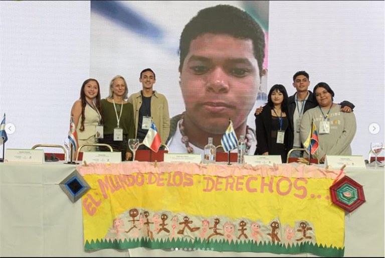 Adolescentes representam o país durante fórum interamericano sobre proteção integral