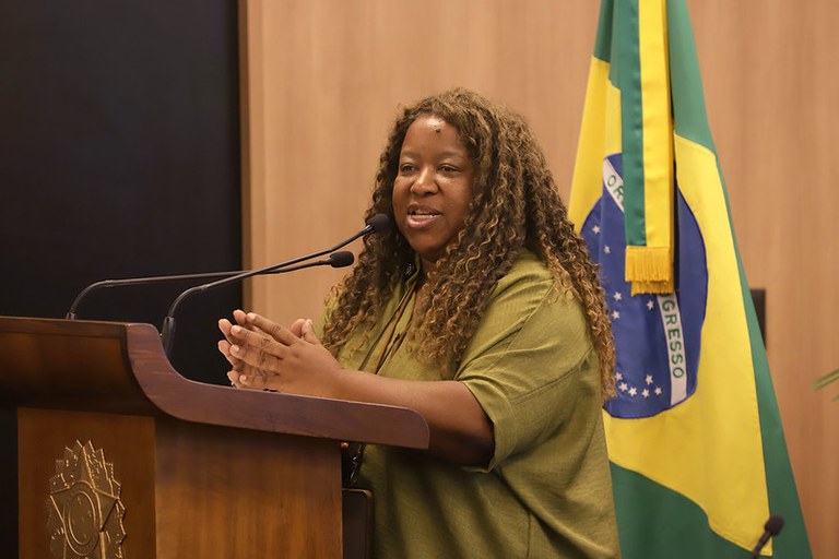 Boletim de rádio do MDHC destaca Semana Nacional de Proteção Integral e reforça compromisso com direitos da infância e adolescência