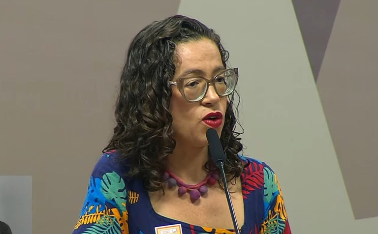 No Senado, Ministério dos Direitos Humanos debate a criação de fundo para amparo a crianças e adolescentes órfãos