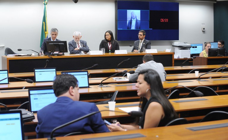 Em audiência na Câmara dos Deputados, MDHC defende políticas públicas para pessoas idosas como mecanismo de ampliação de saúde mental e física