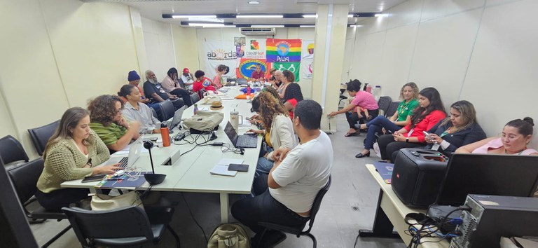 Em visita integrada à Fortaleza (CE), CIAMP-Rua Nacional e MDHC debatem políticas públicas para pessoas em situação de rua