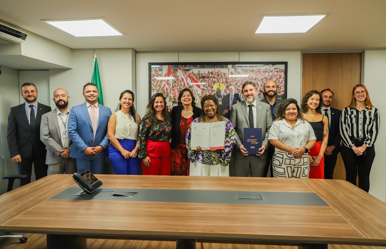 MDHC firma parceria com Comitê Internacional da Cruz Vermelha para fortalecer proteção a vítimas de violência armada